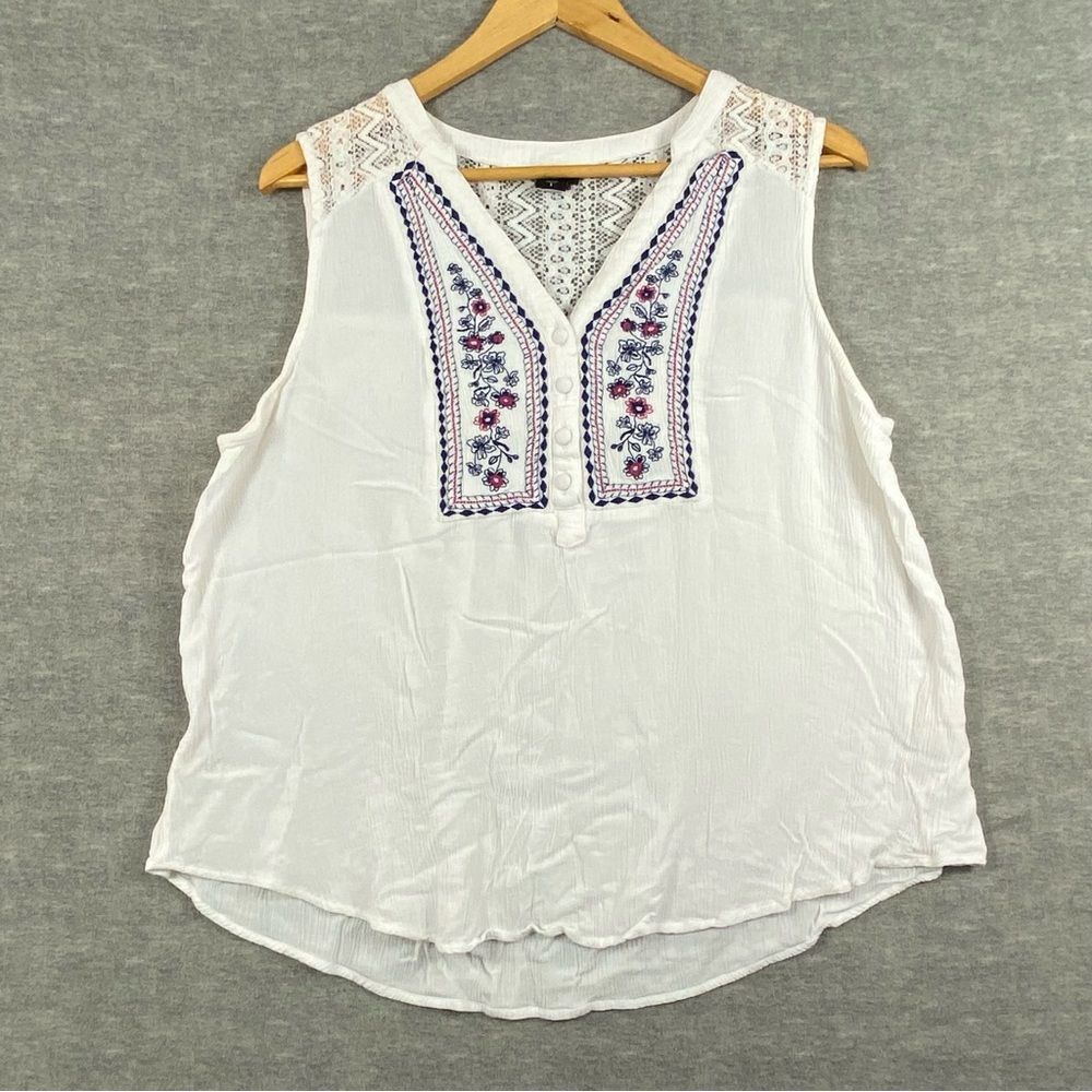 Embroidered White Sleeveless Boho Top